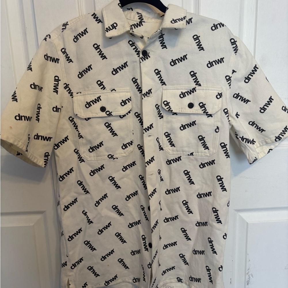Zara Beige Graphic Short Sleeve Shirt